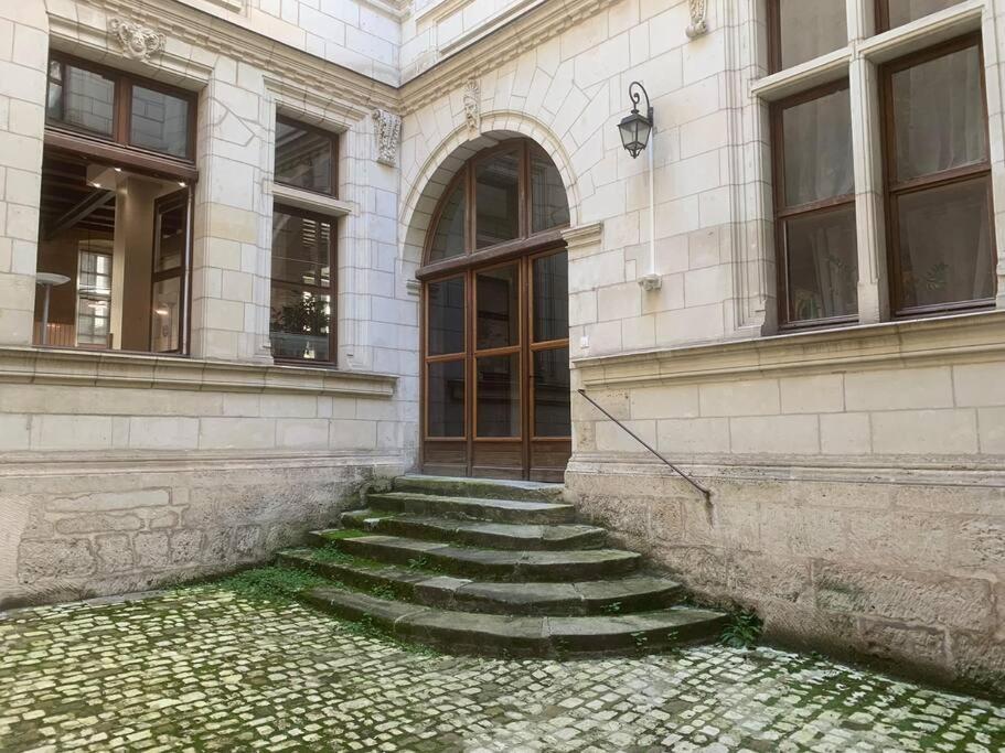 Hotel Robin Quantin In The Heart Of Old Tours Luaran gambar